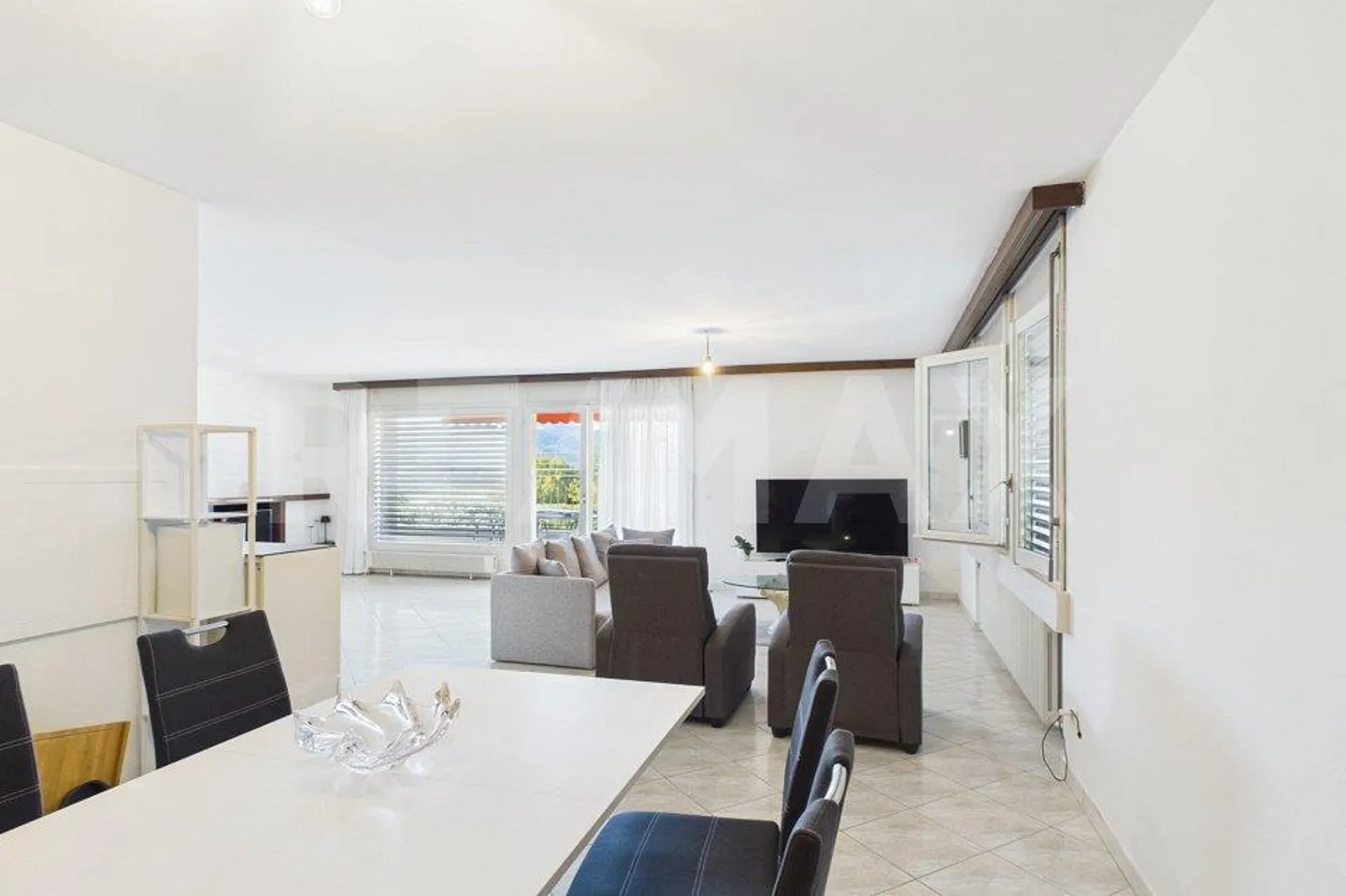 Versatile property with profitability and development potential in Bioggio - Photo 7 of 13