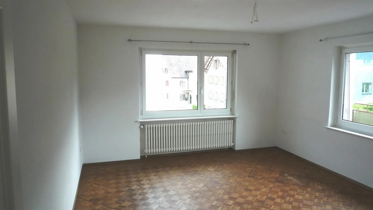 Appartement 4 1/2 pièces avec cuisine-salon et belle vue - Photo 5 sur 7