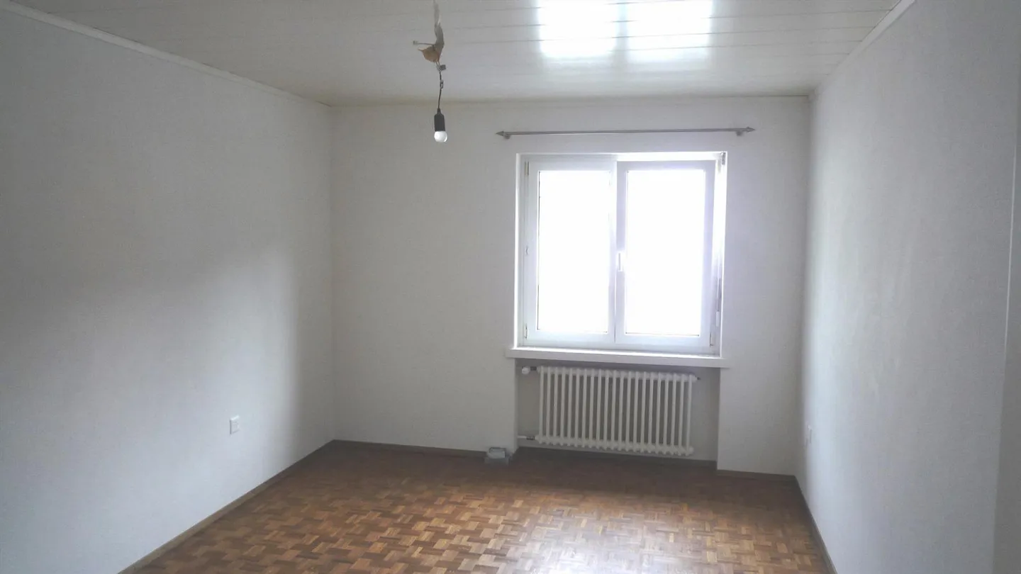 Appartement 4 1/2 pièces avec cuisine-salon et belle vue - Photo 6 sur 7