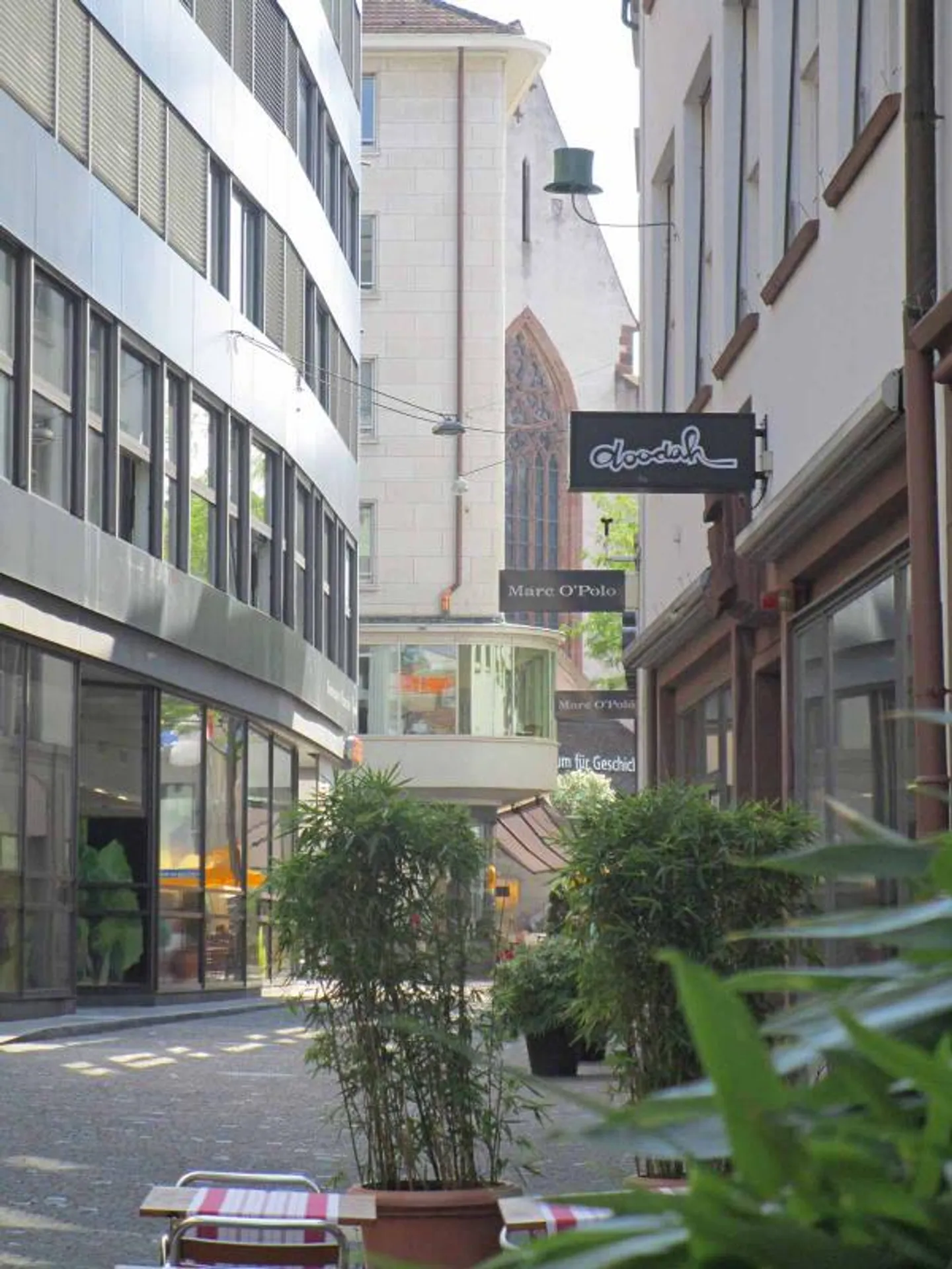 «p immed. SPECIAL DEAL NOV DEC only - sleeps 2-4 pers, URBAN CITY LOFT. From 1075 weekly.» - Photo 9 of 10