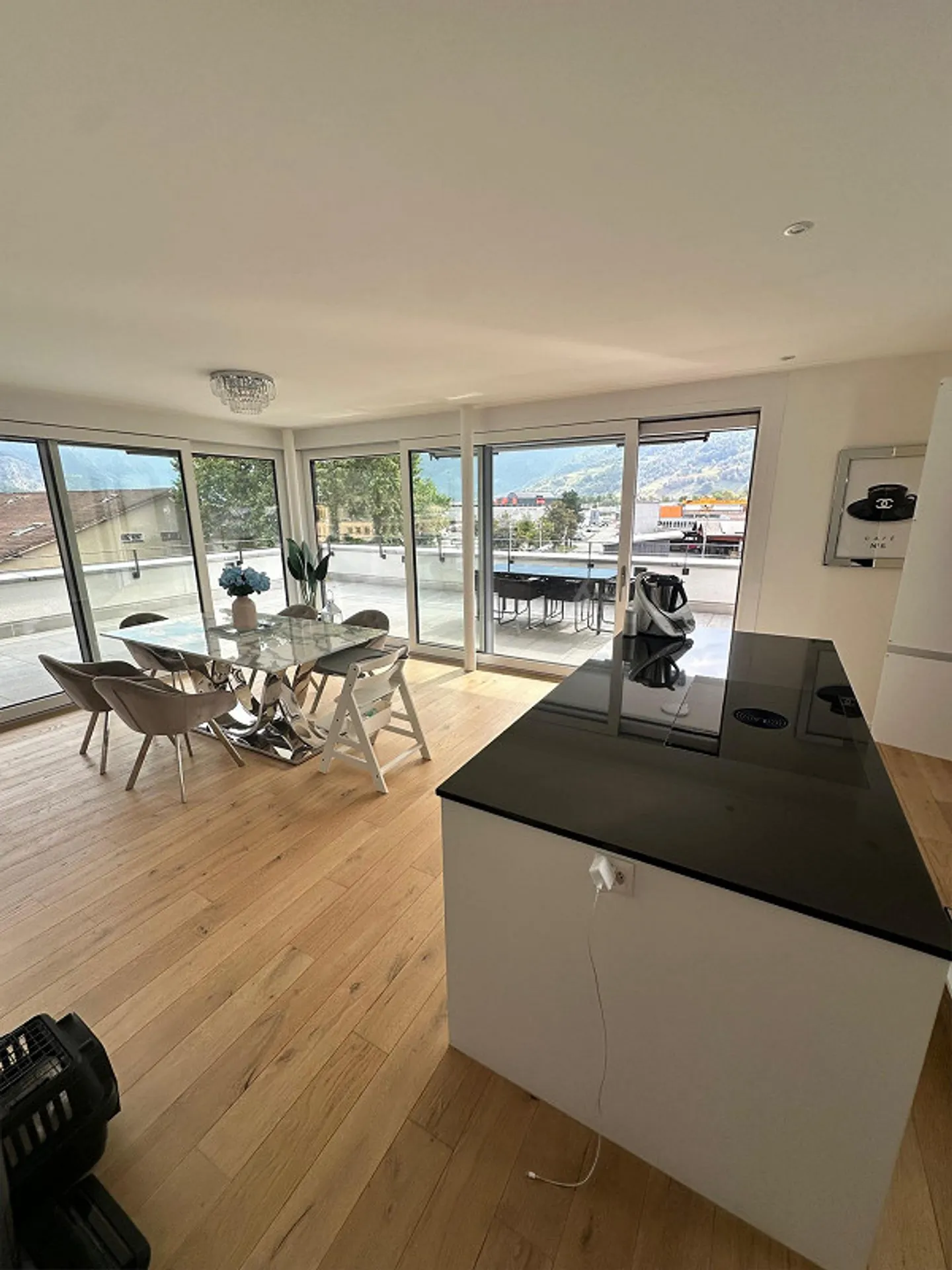 Belle appartement en attique de 4.5 pièces à Landquart - Photo 2 sur 14