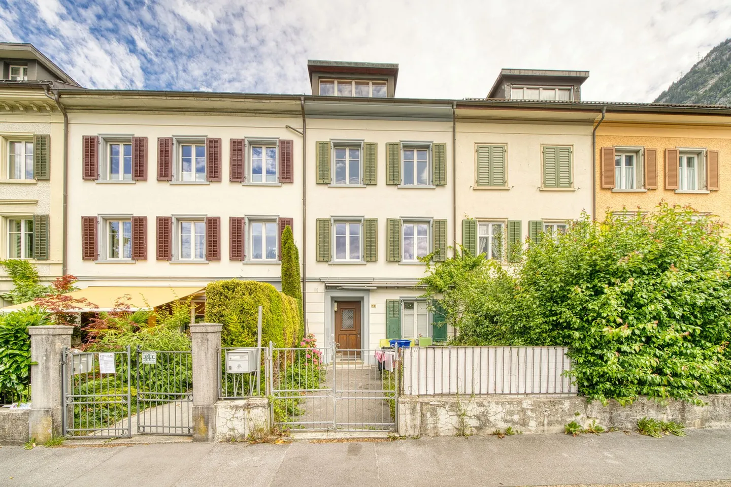 Charmantes Reihenhaus mit Aussicht - Foto 1 von 6