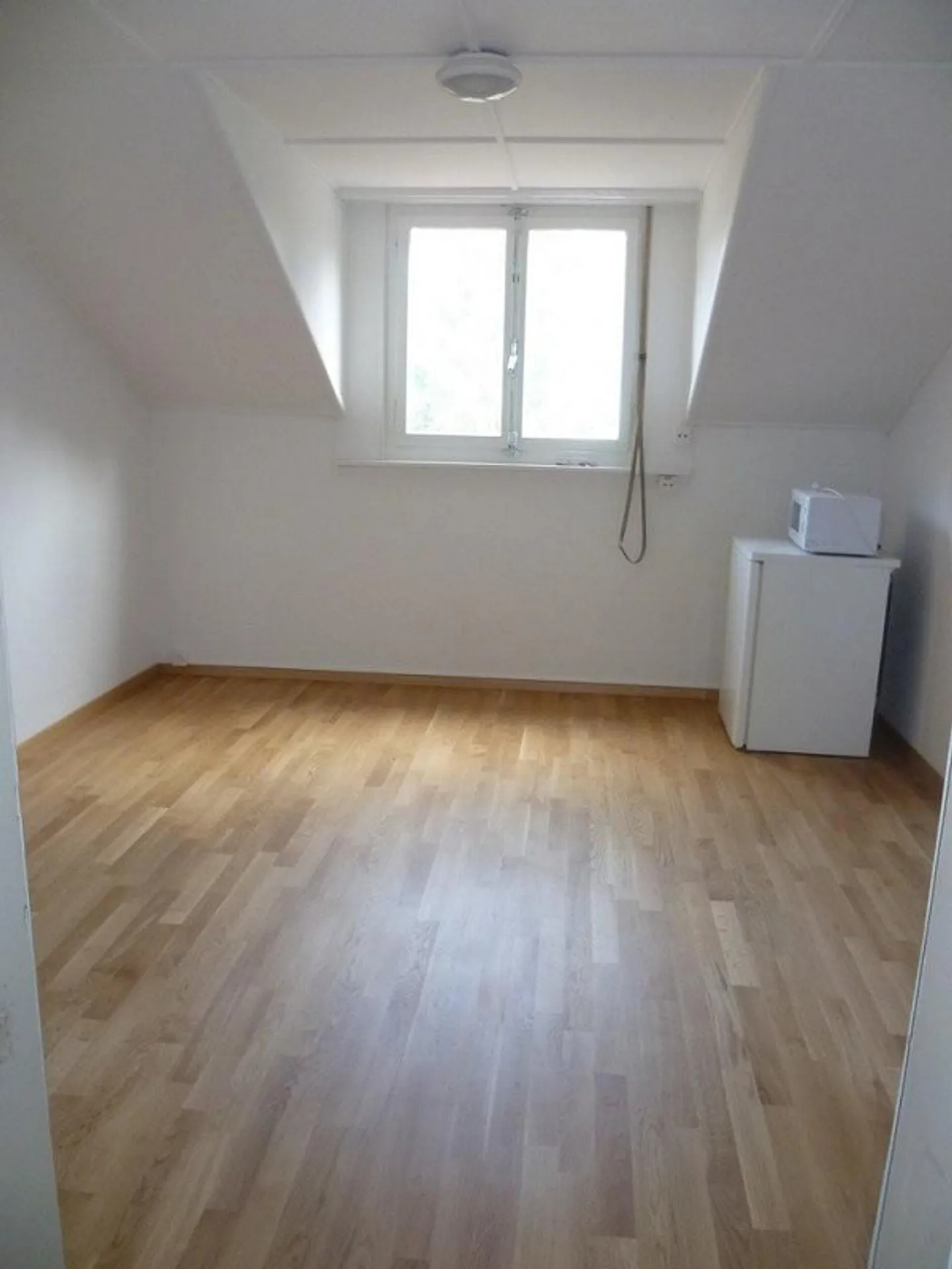 Chambre individuelle à louer dans un emplacement central à Saint-Gall - Photo 2 sur 4