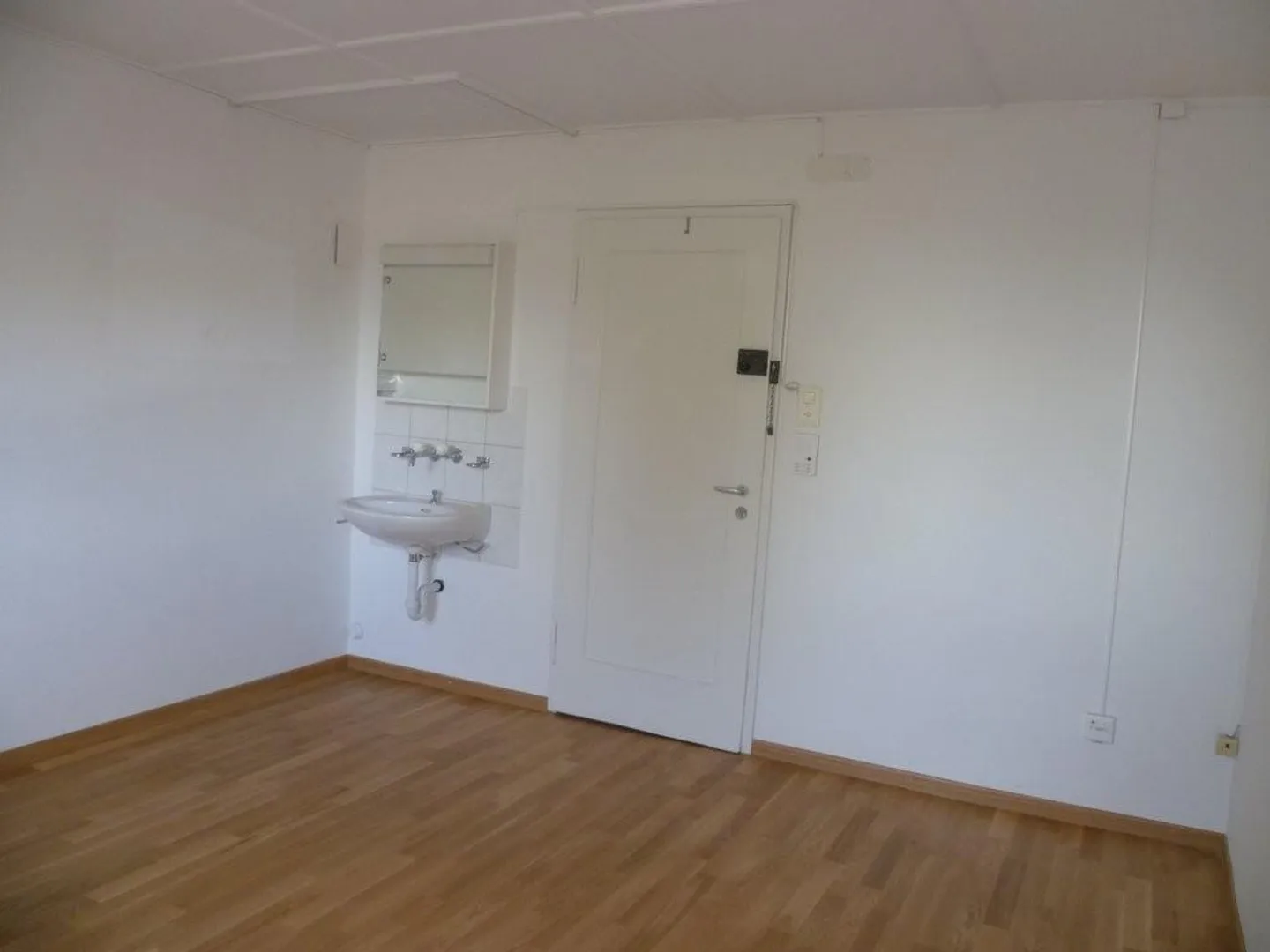 Chambre individuelle à louer dans un emplacement central à Saint-Gall - Photo 3 sur 4