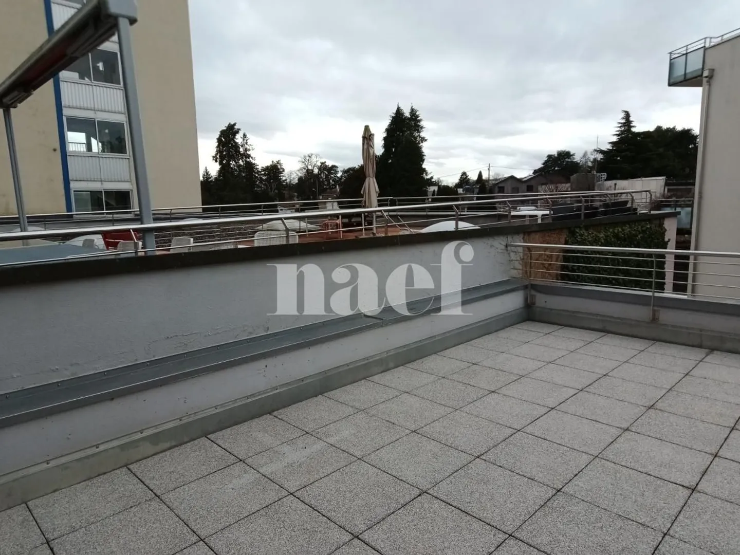 6-room apartment on the 2nd floor in Versoix, close to schools and TPG - Photo 12 of 13