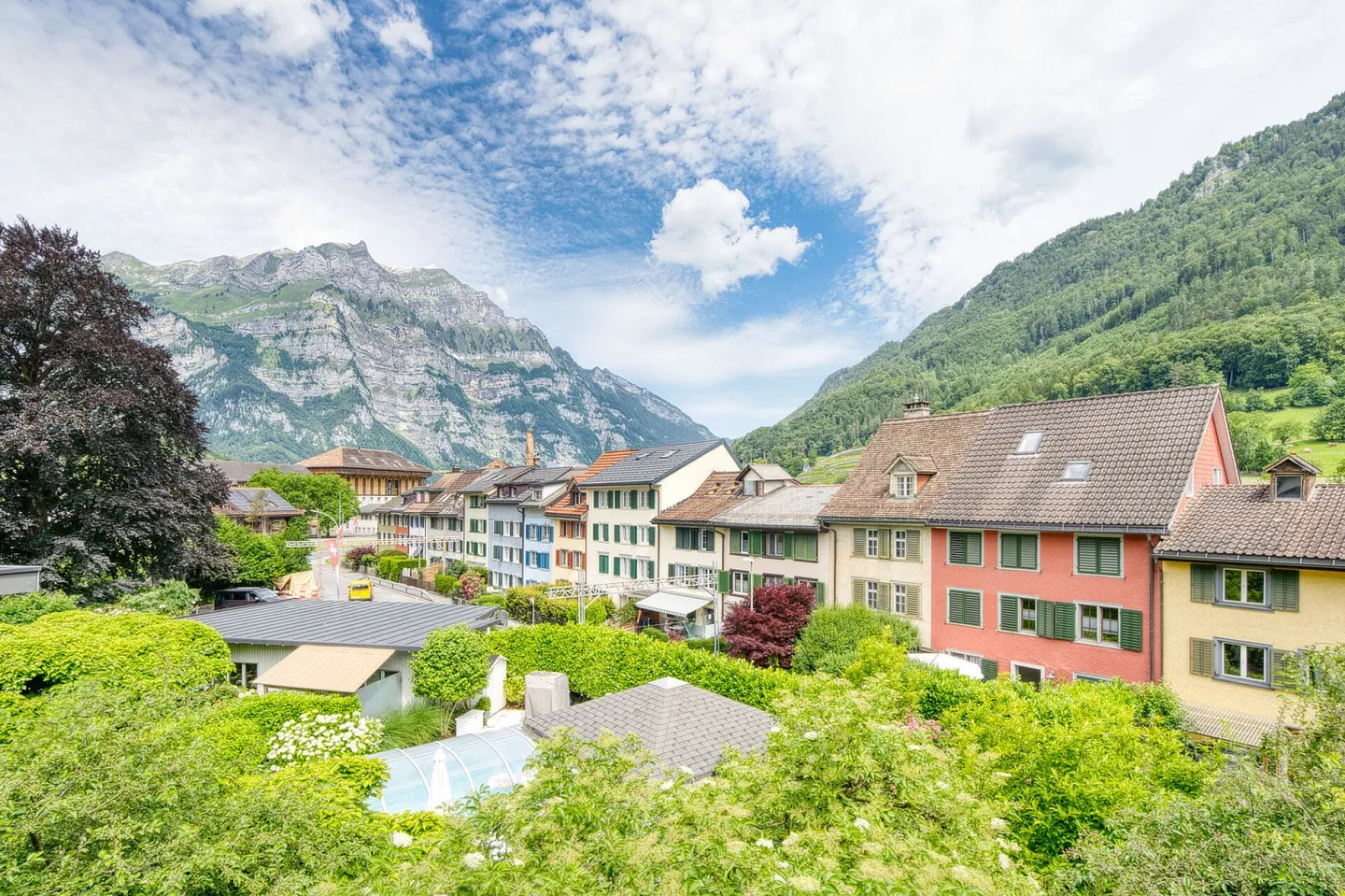 Charmantes Reihenhaus mit Aussicht - Foto 2 von 6