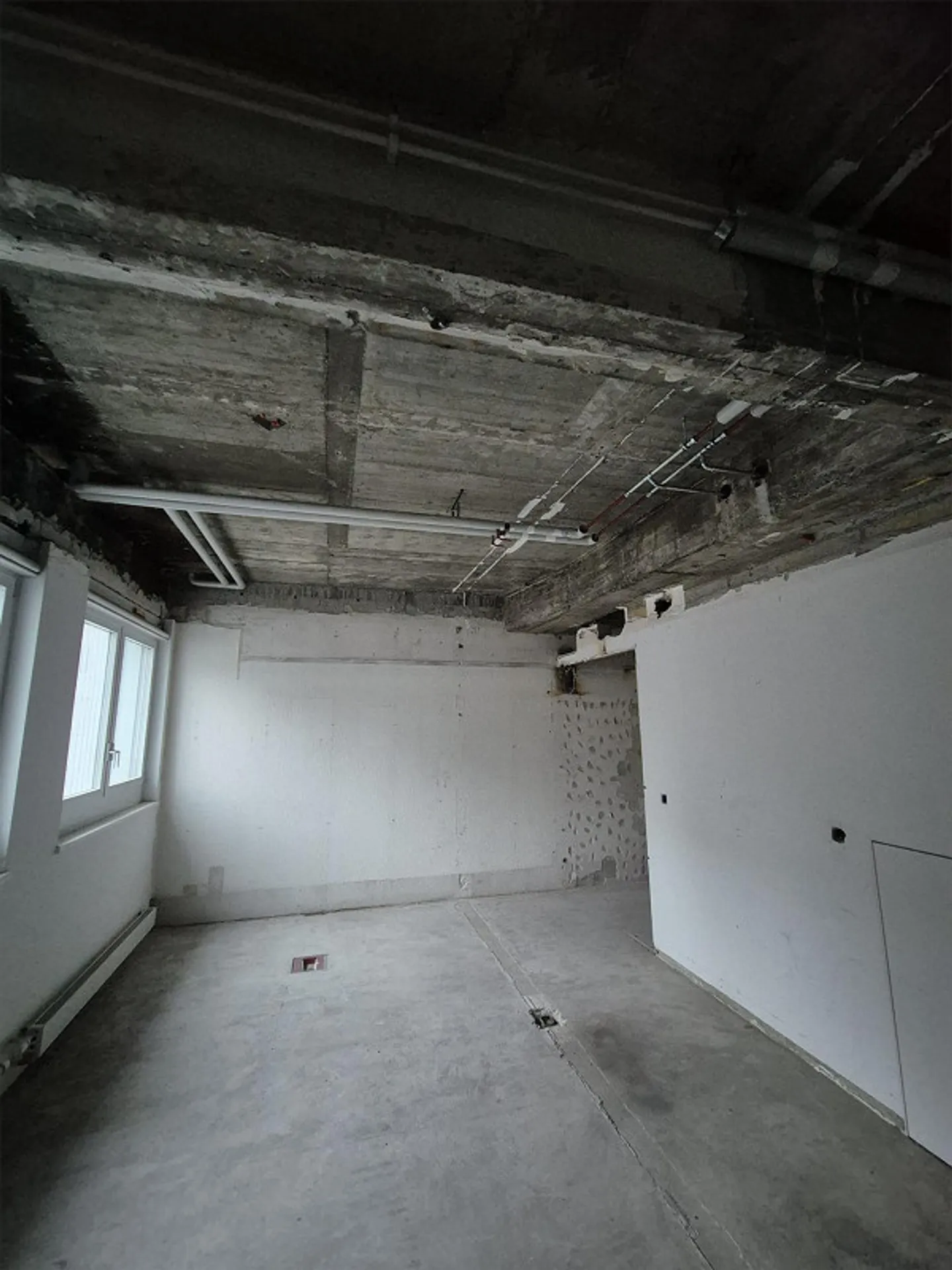 Ufficio/spazio commerciale/atelier inondato di luce nel centro - Foto 3 di 6