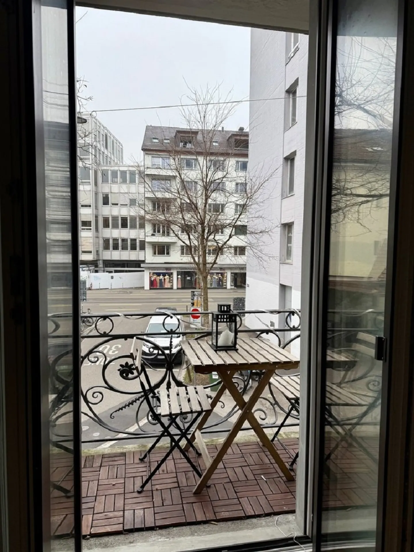 Charming Apartment in Historic Building - Photo 8 of 10