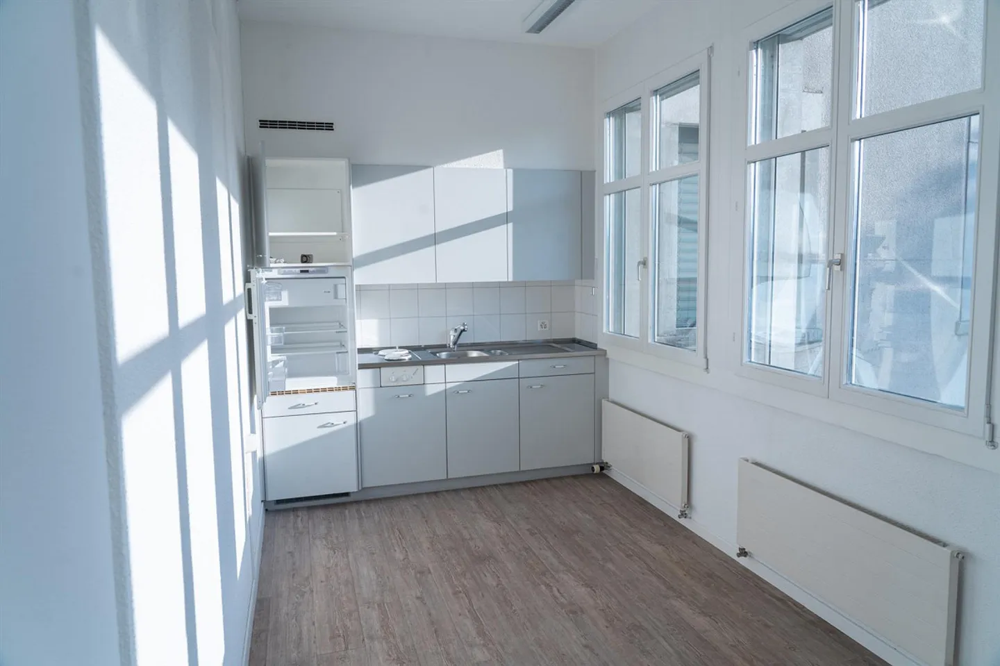 espace de bureau attrayant - Photo 6 sur 9