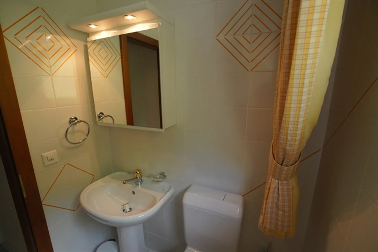 Beautiful Penthouse for Rent in Gravelone - Photo 6 of 20