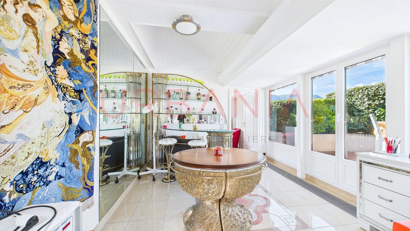 Extraordinary Penthouse Exclusivity in Florissant - Photo 6 of 11