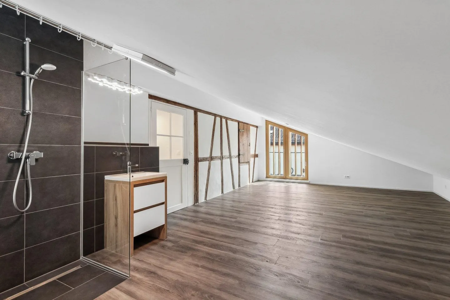Maisonette elegante di 4,5 stanze nel cuore di Fällanden - Foto 6 di 8