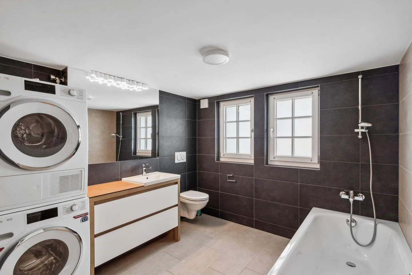 Maisonette elegante di 4,5 stanze nel cuore di Fällanden - Foto 7 di 8