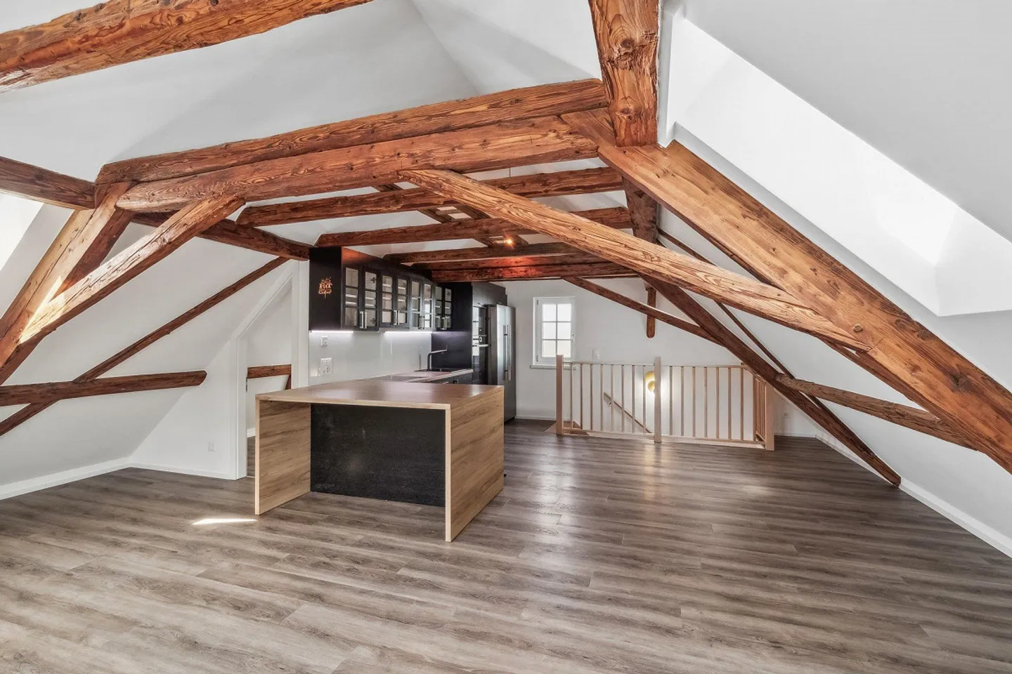 Maisonette elegante di 4,5 stanze nel cuore di Fällanden - Foto 2 di 8