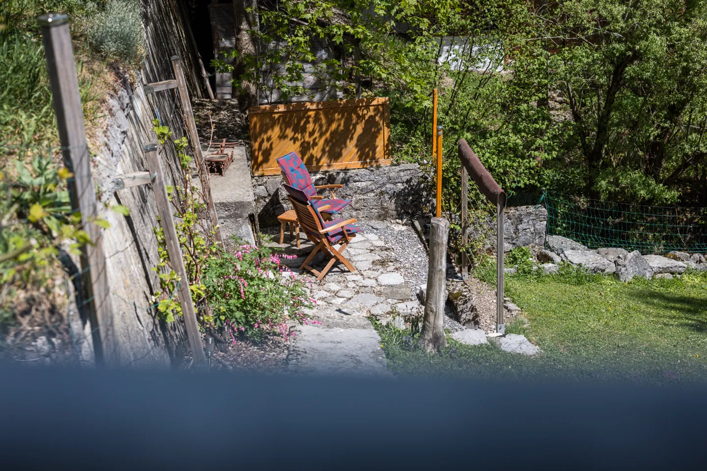 Maison bifamiliale dans un environnement naturel privilégié - Photo 2 sur 13