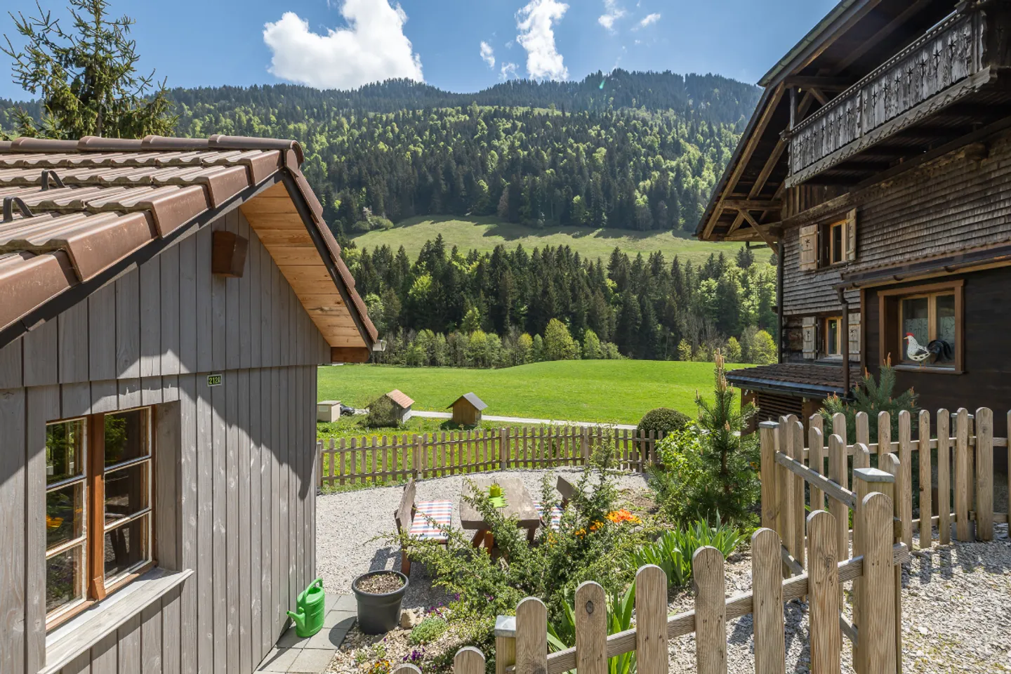 Maison bifamiliale dans un environnement naturel privilégié - Photo 4 sur 13
