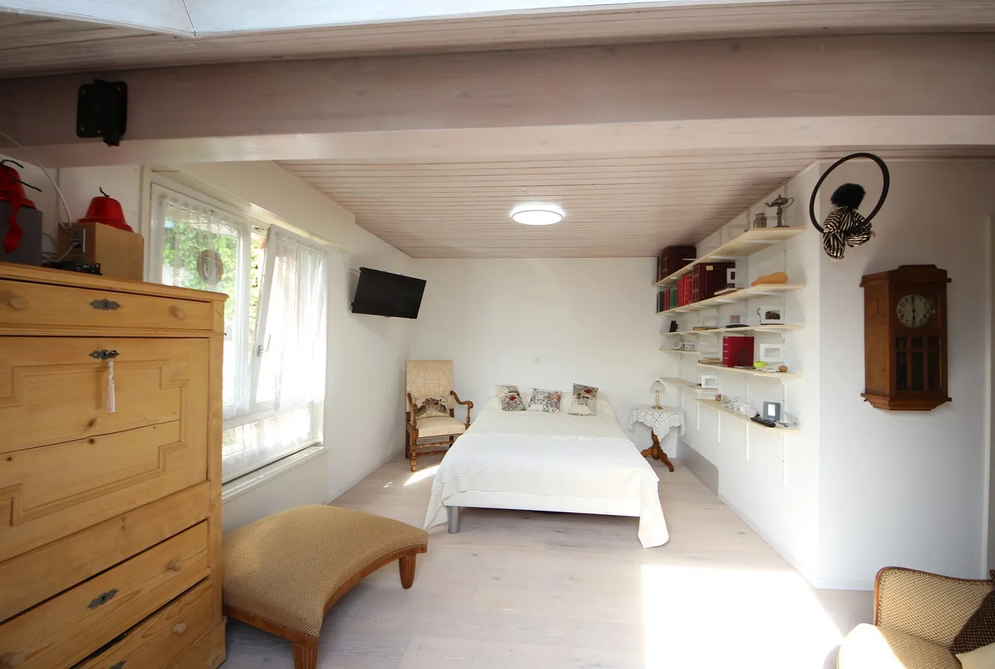 Superbe Attique Duplex avec Vue sur le Lac - Photo 12 sur 14