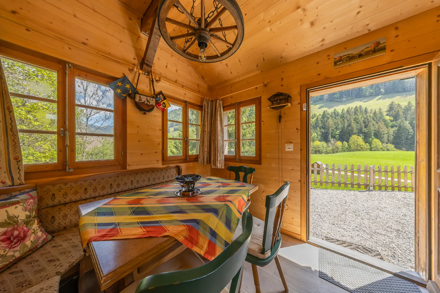 Maison bifamiliale dans un environnement naturel privilégié - Photo 6 sur 13