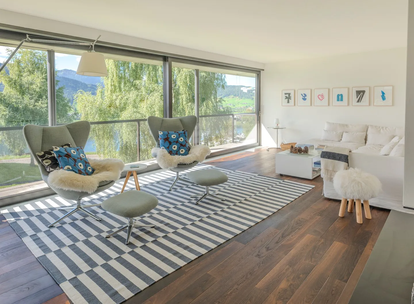 Zeitloses Wohnerlebnis in bester Lage mit Blick über den Ägerisee - Foto 8 von 23