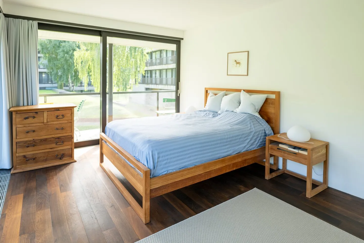 Zeitloses Wohnerlebnis in bester Lage mit Blick über den Ägerisee - Foto 11 von 23