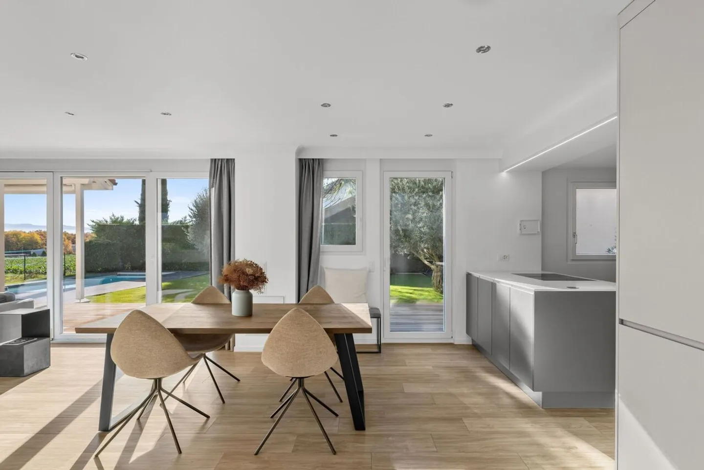 7-room House - Photo 4 of 13