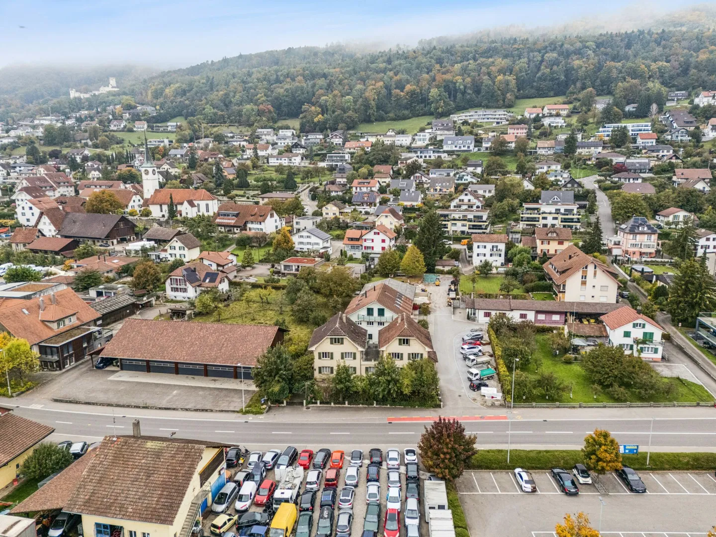 Casa bifamiliare nella zona commerciale - da ristrutturare e centralmente situata - Foto 12 di 13