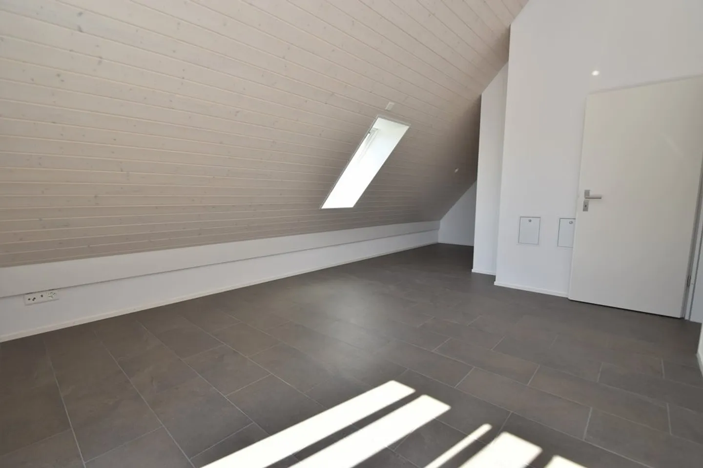 Charmante Duplexwohnung in Aesch ZH - Foto 6 von 12