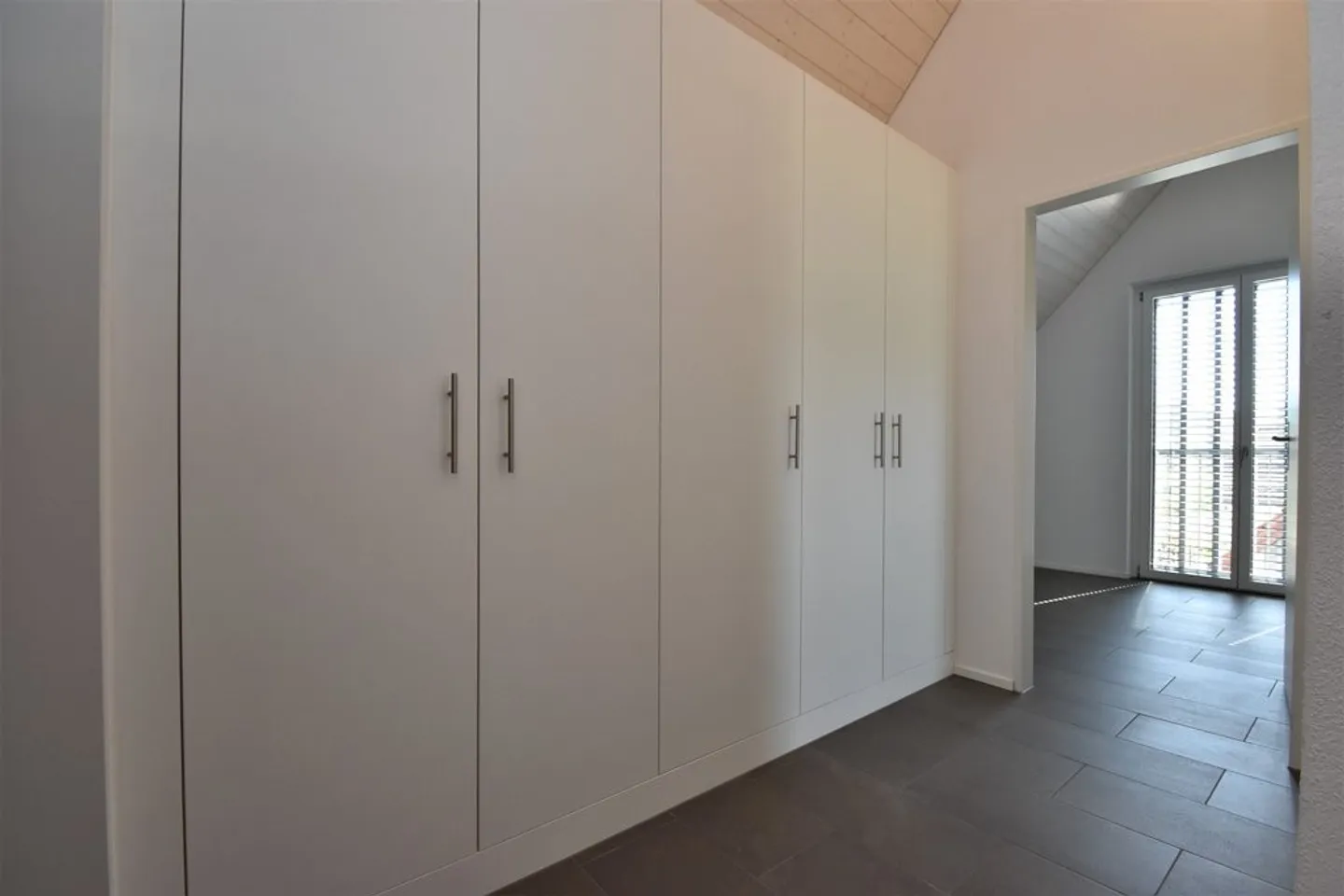 Charmante Duplexwohnung in Aesch ZH - Foto 8 von 12