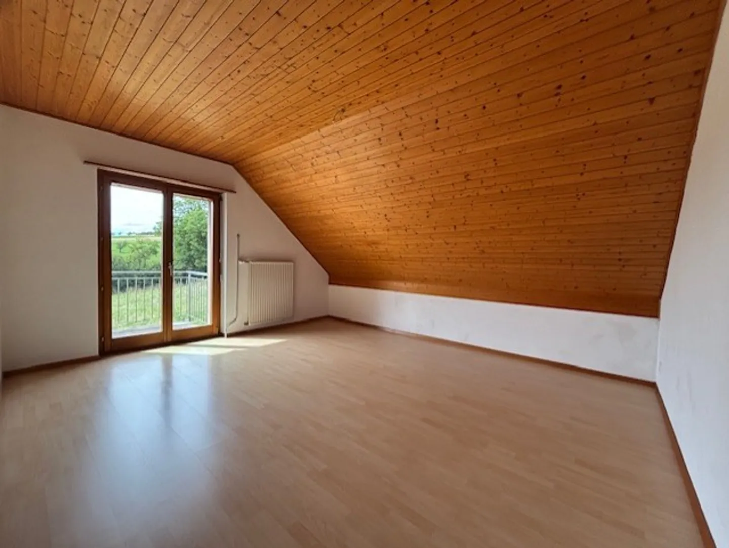 Appartement avec 3.5 pièces à louer - Photo 3 sur 8