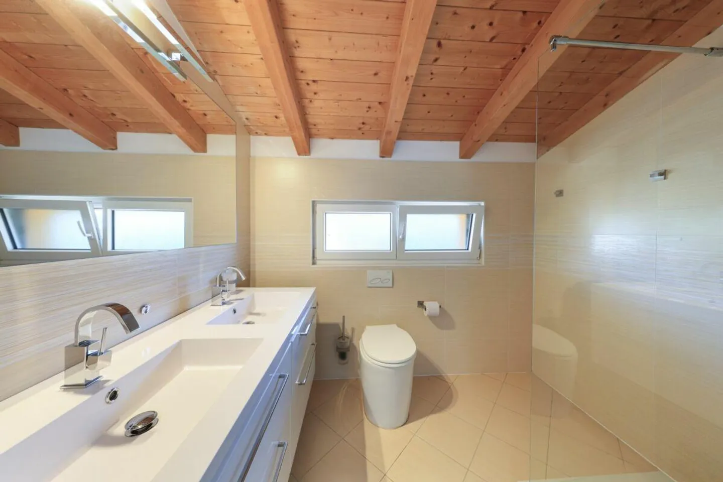 QUARTINO - Casa bifamiliare con due appartamenti - Foto 15 di 30