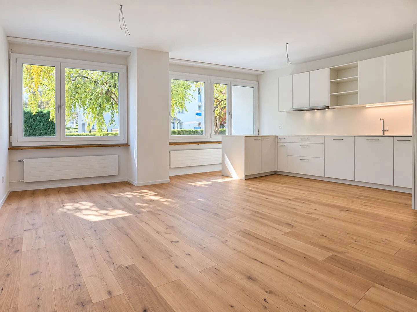Freshly renovated - nearly new 4.5-room ground floor apartment in Horgen! - Photo 1 of 8