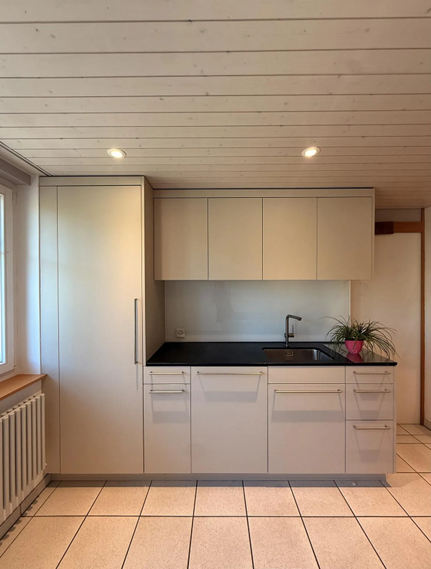 Spacious 6.5-room single-family house with garden in Berlingen - Photo 7 of 24