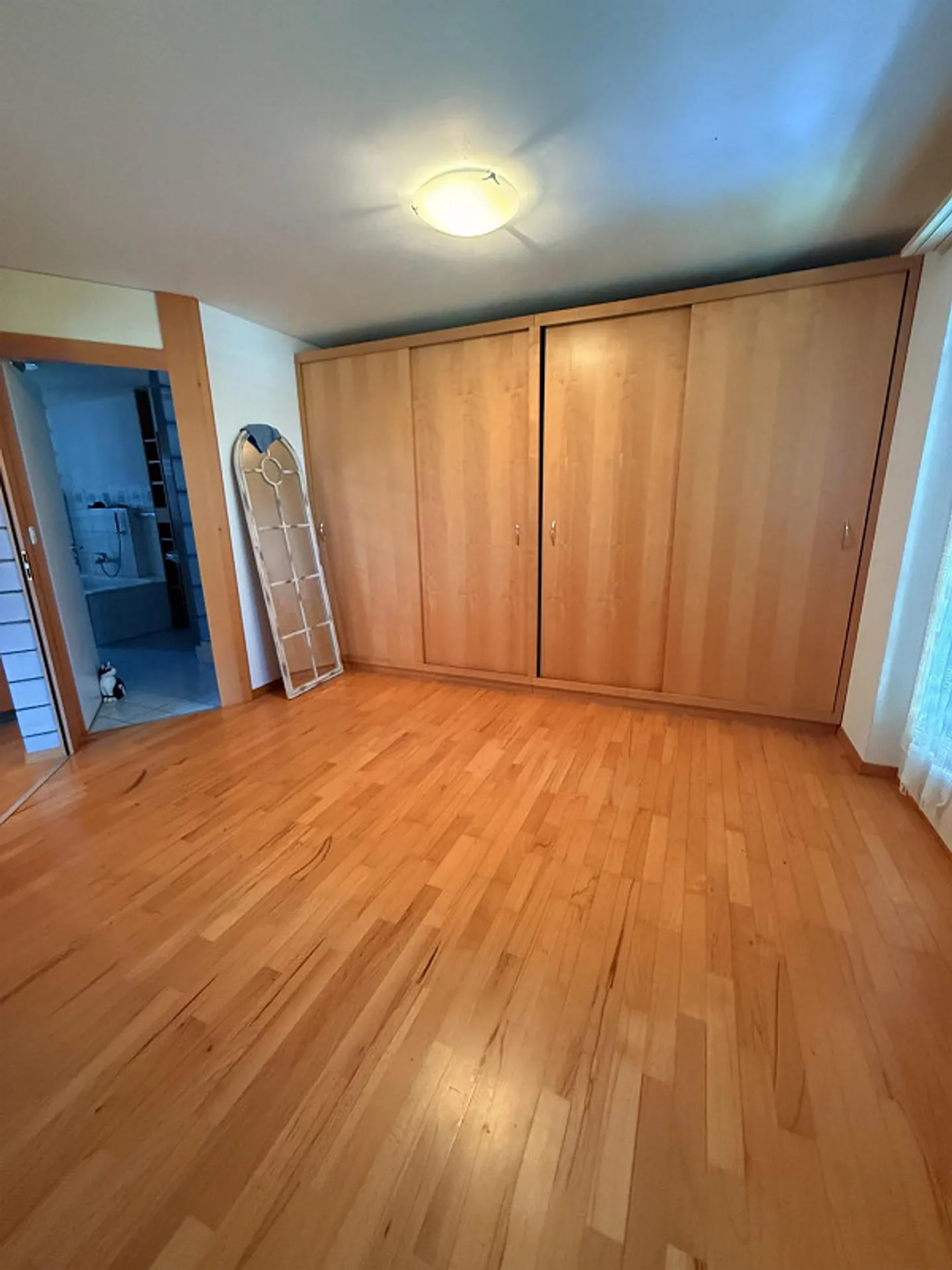 Spacious 6.5-room single-family house with garden in Berlingen - Photo 11 of 24