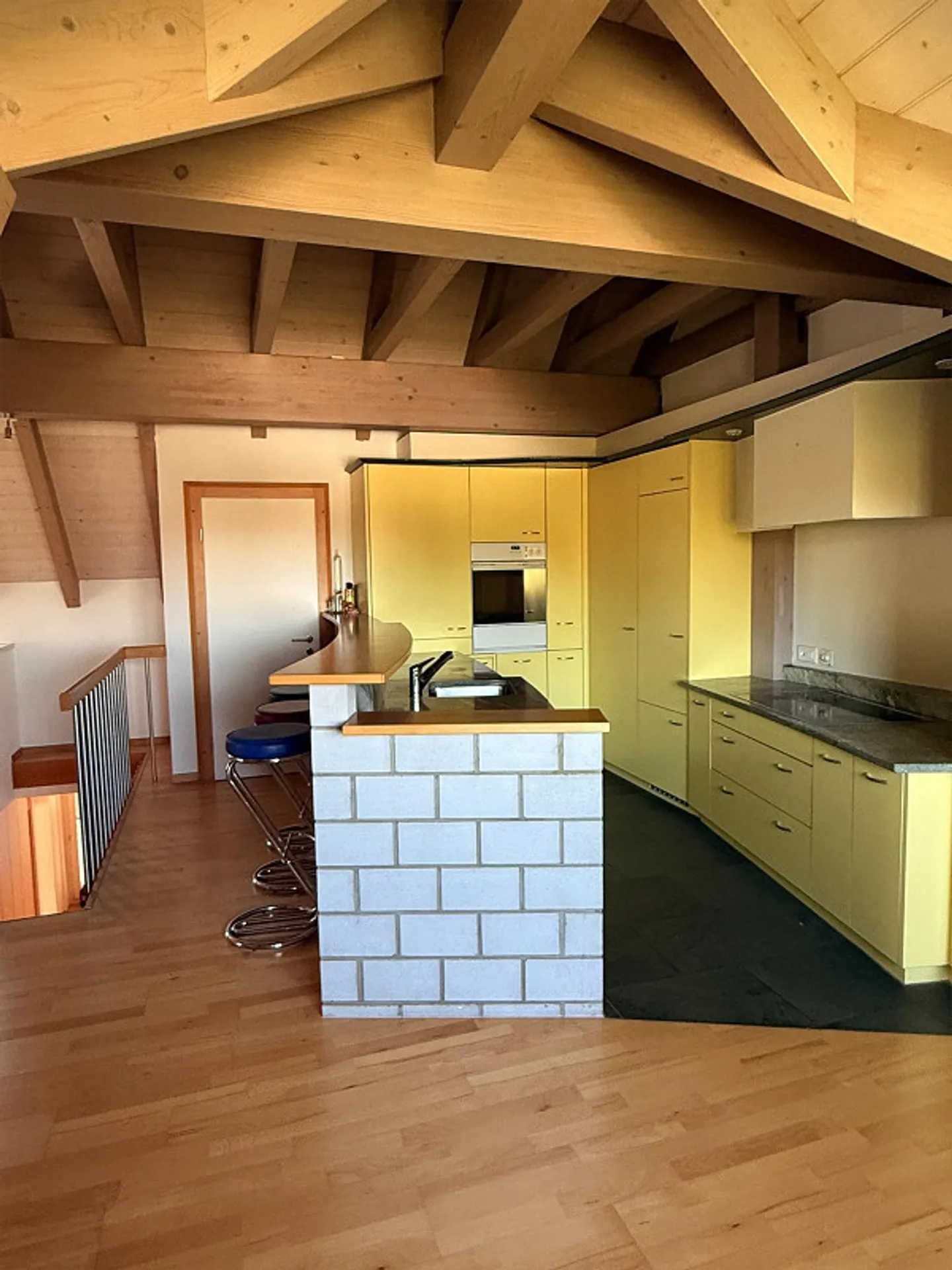 Spacious 6.5-room single-family house with garden in Berlingen - Photo 20 of 24