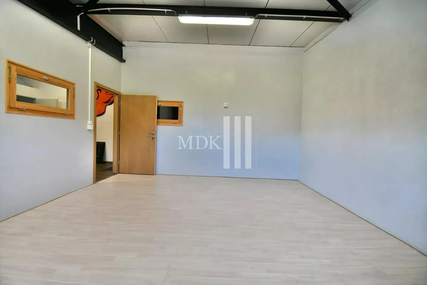 Commerce 1 pièce - Photo 3 sur 4