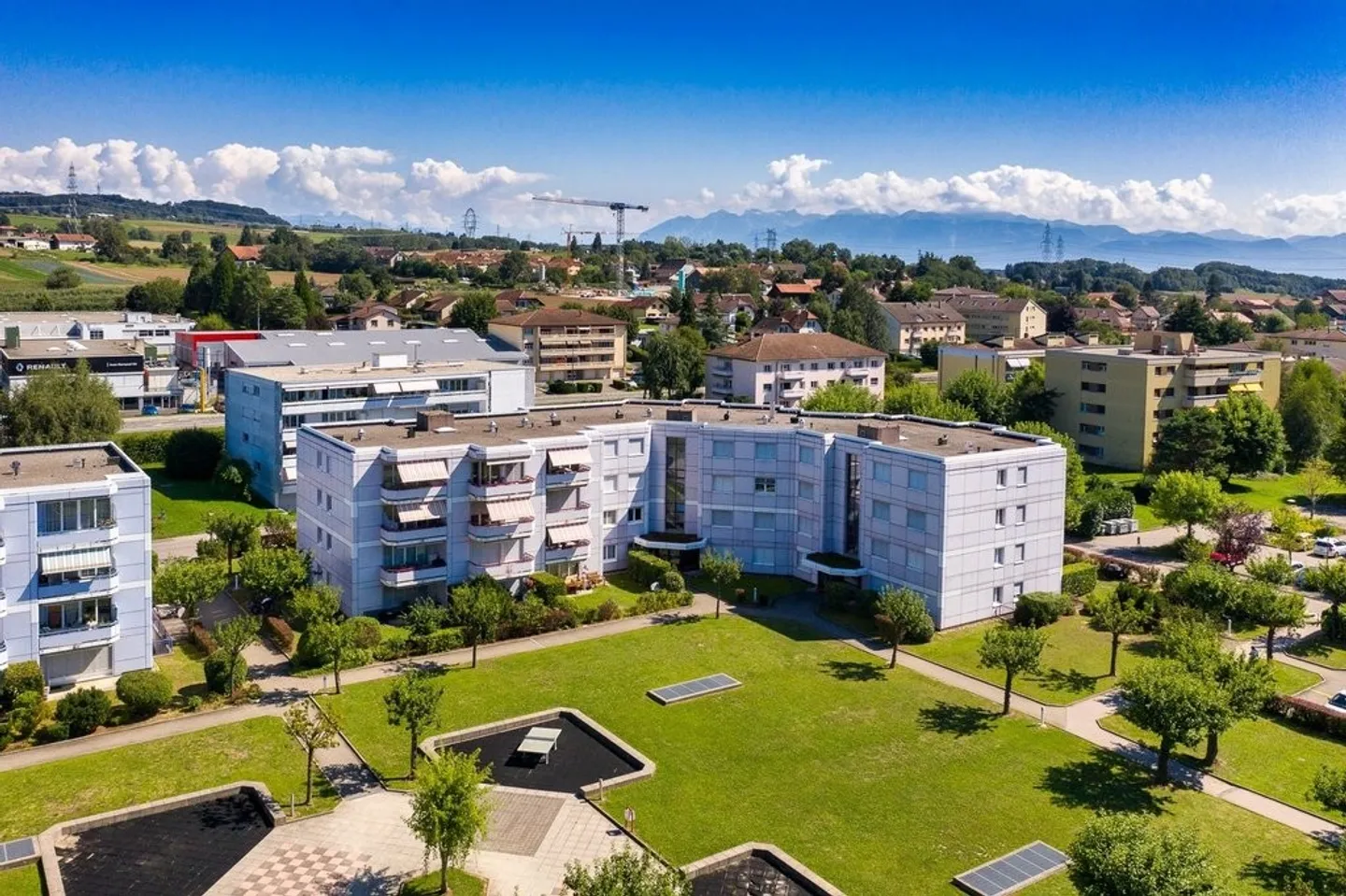 Incantevole appartamento di 2,5 stanze con una bella terrazza - Foto 1 di 4