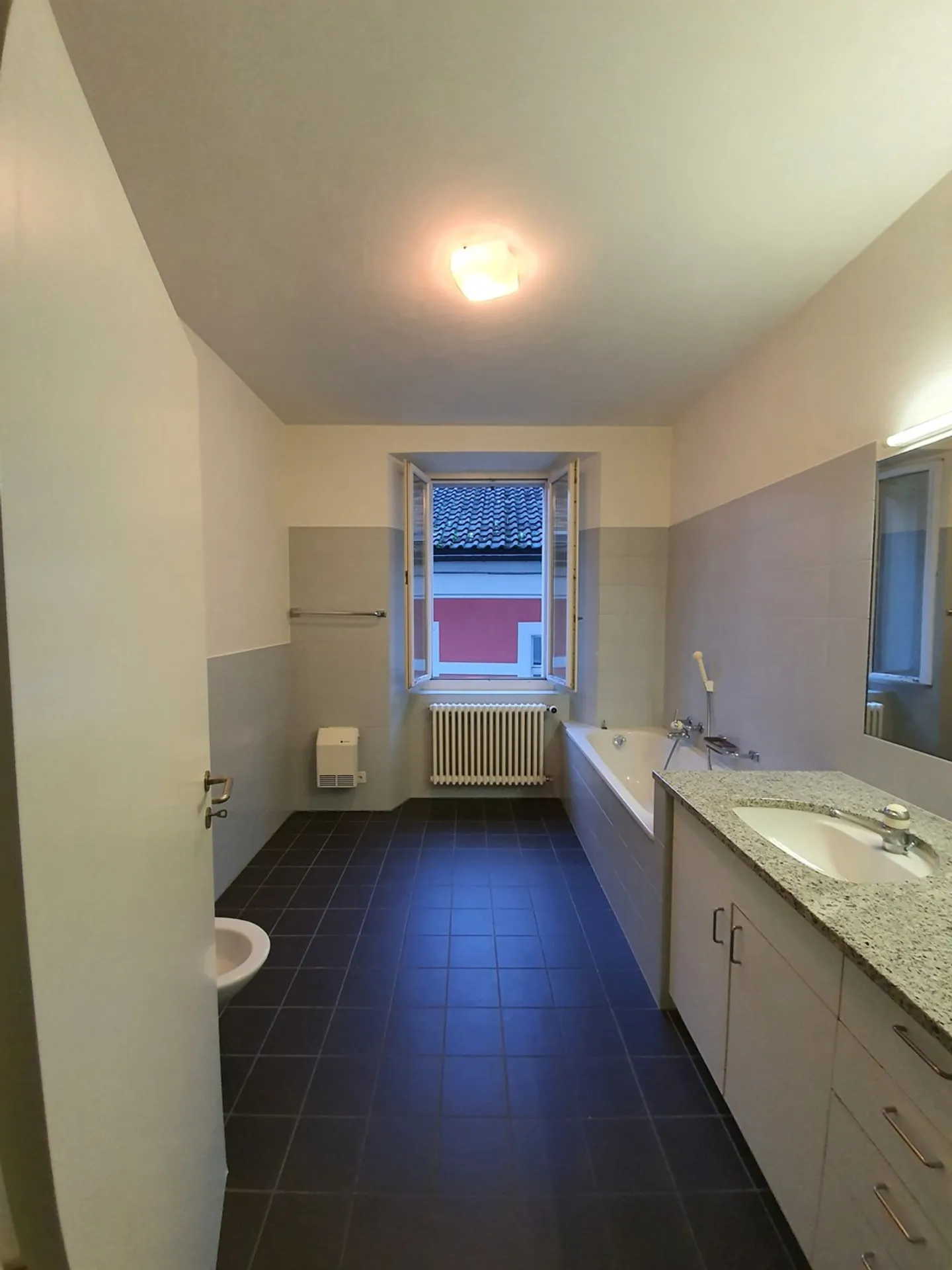 Appartement spacieux - Photo 10 sur 10