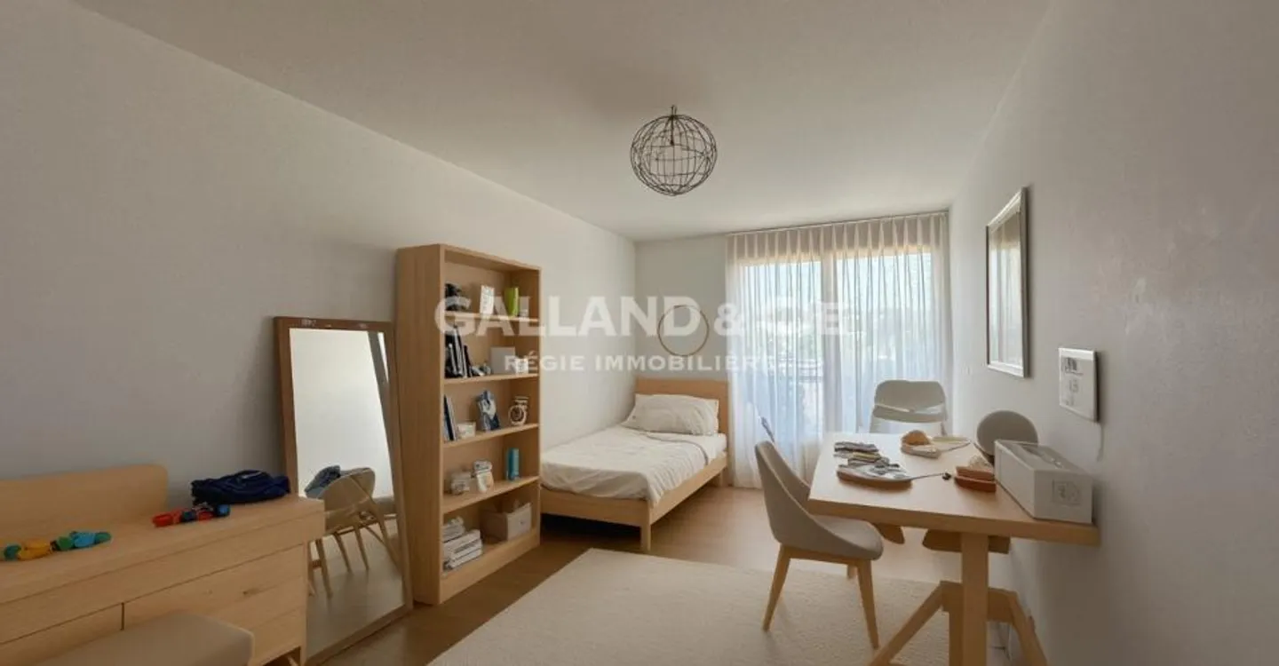 Lausanne - Nahe Chailly - Wunderschöne 3,5 Zimmer - ~132 m² Wohnfläche - Foto 4 von 6