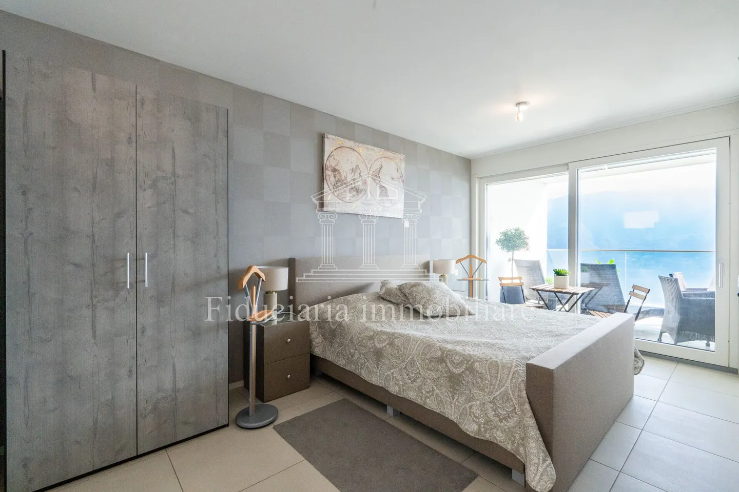 ORSELINA - Ampio 2.5 locali al piano attico con vista lago imprendibile - Foto 6 di 10