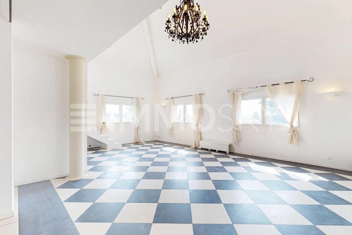 Superbi volumi, casa con due appartamenti - Foto 3 di 5