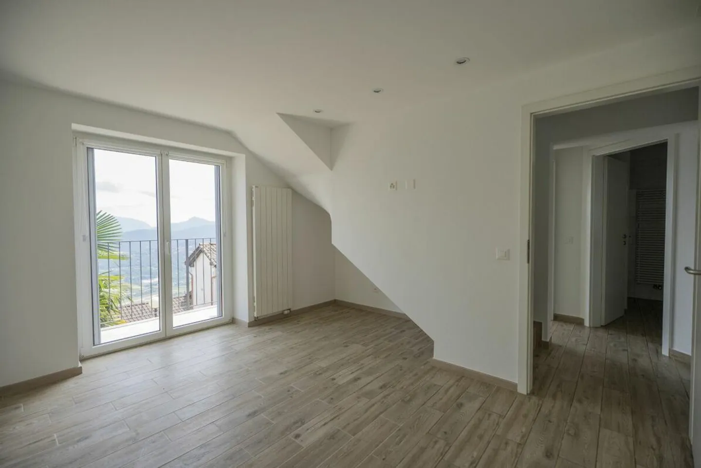 We are selling a beautiful 3.5-room house in Cademario - Photo 12 of 15