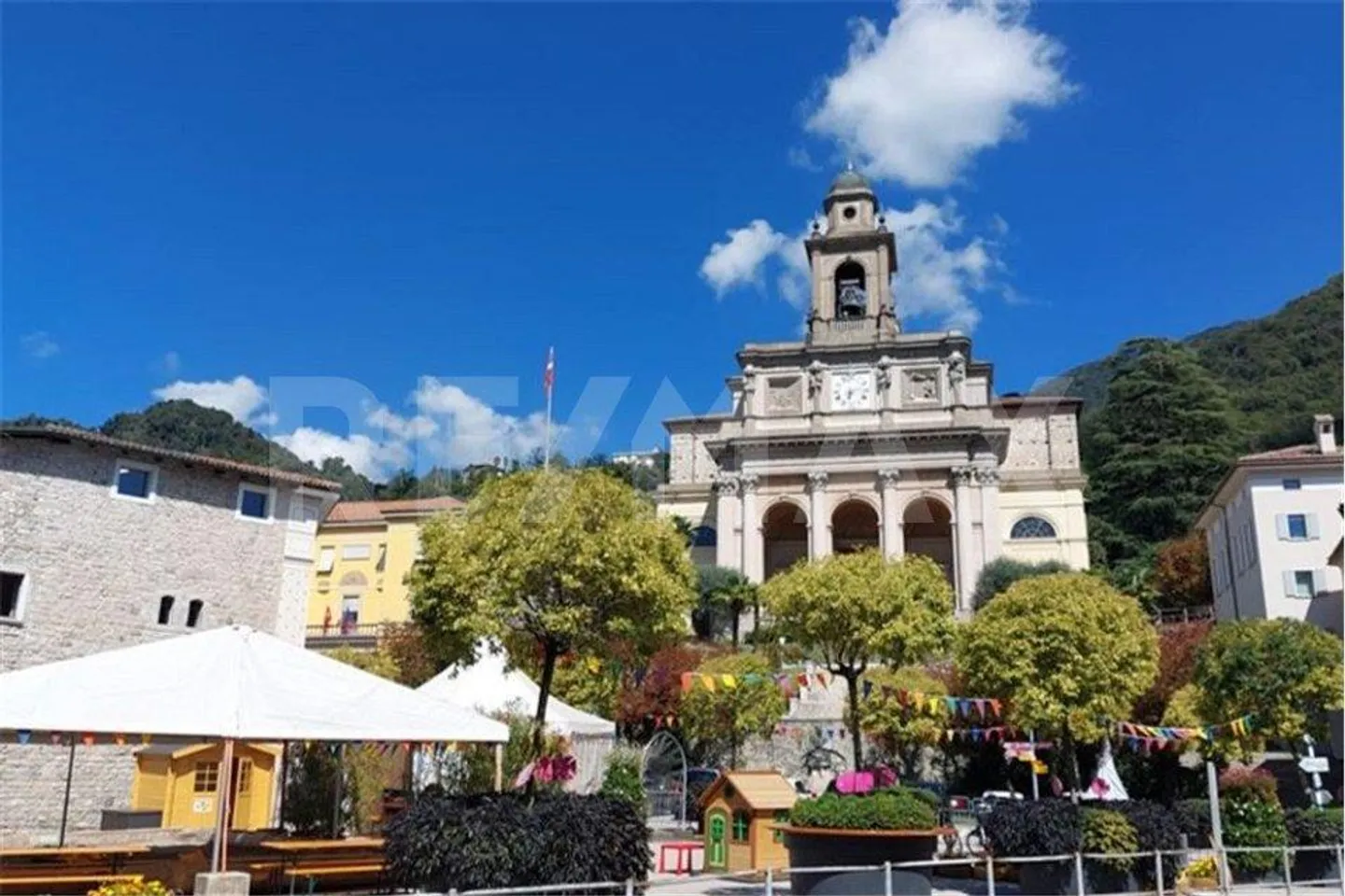 Einkommensgenerierendes Gebäude im Stadtzentrum - Foto 7 von 8