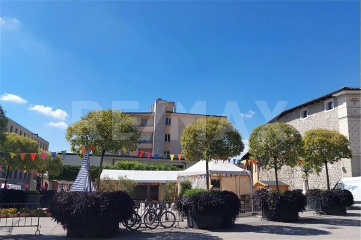 Einkommensgenerierendes Gebäude im Stadtzentrum - Foto 8 von 8