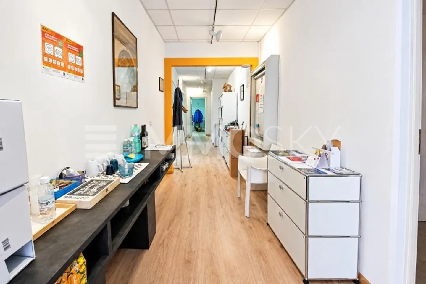 Espace de bureau moderne à Lamone - Photo 6 sur 7