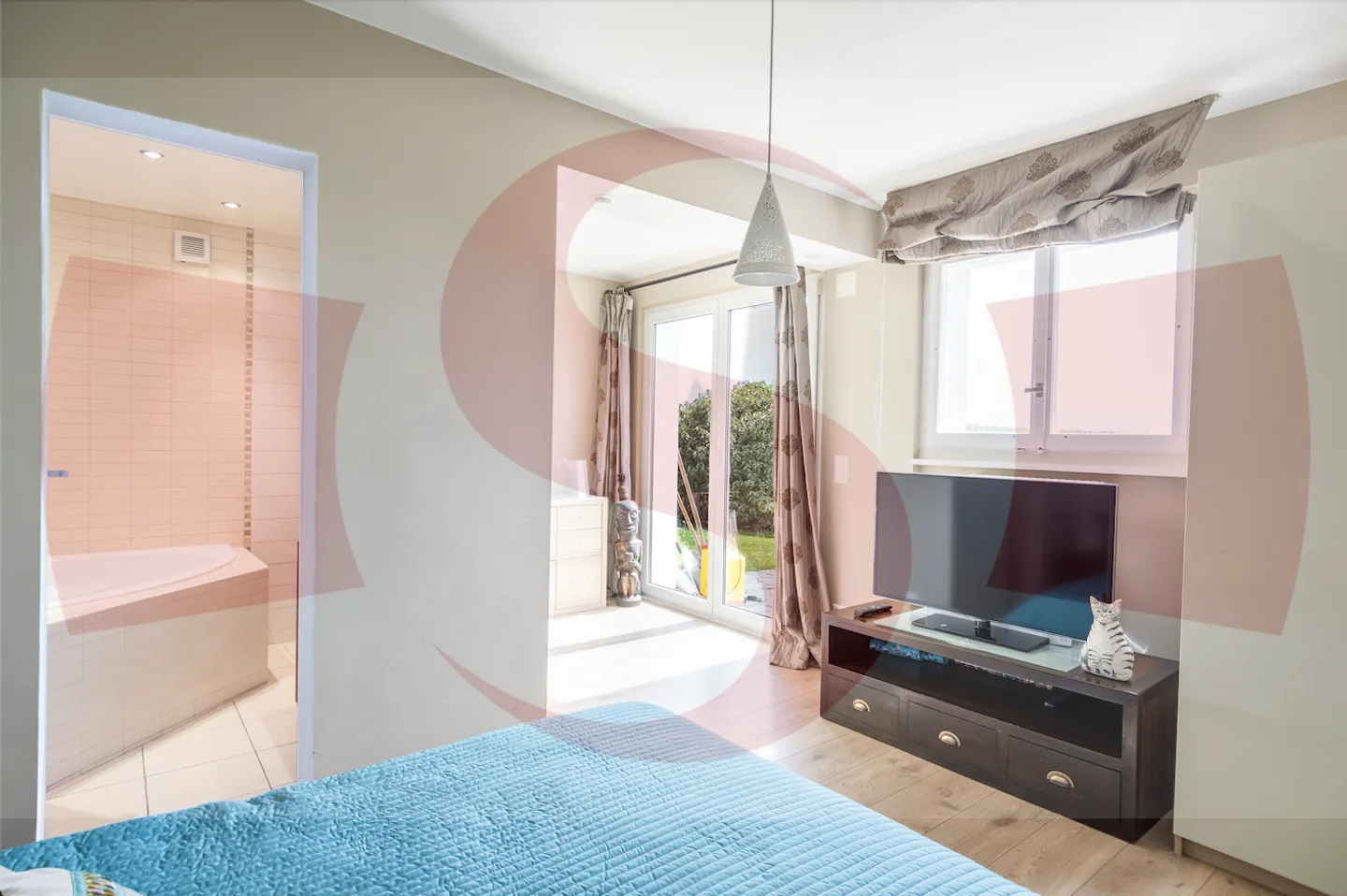 Un indirizzo eccezionale nel cuore di Nyon, a due passi dal lago. Townhouse di alta gamma - Foto 14 di 15