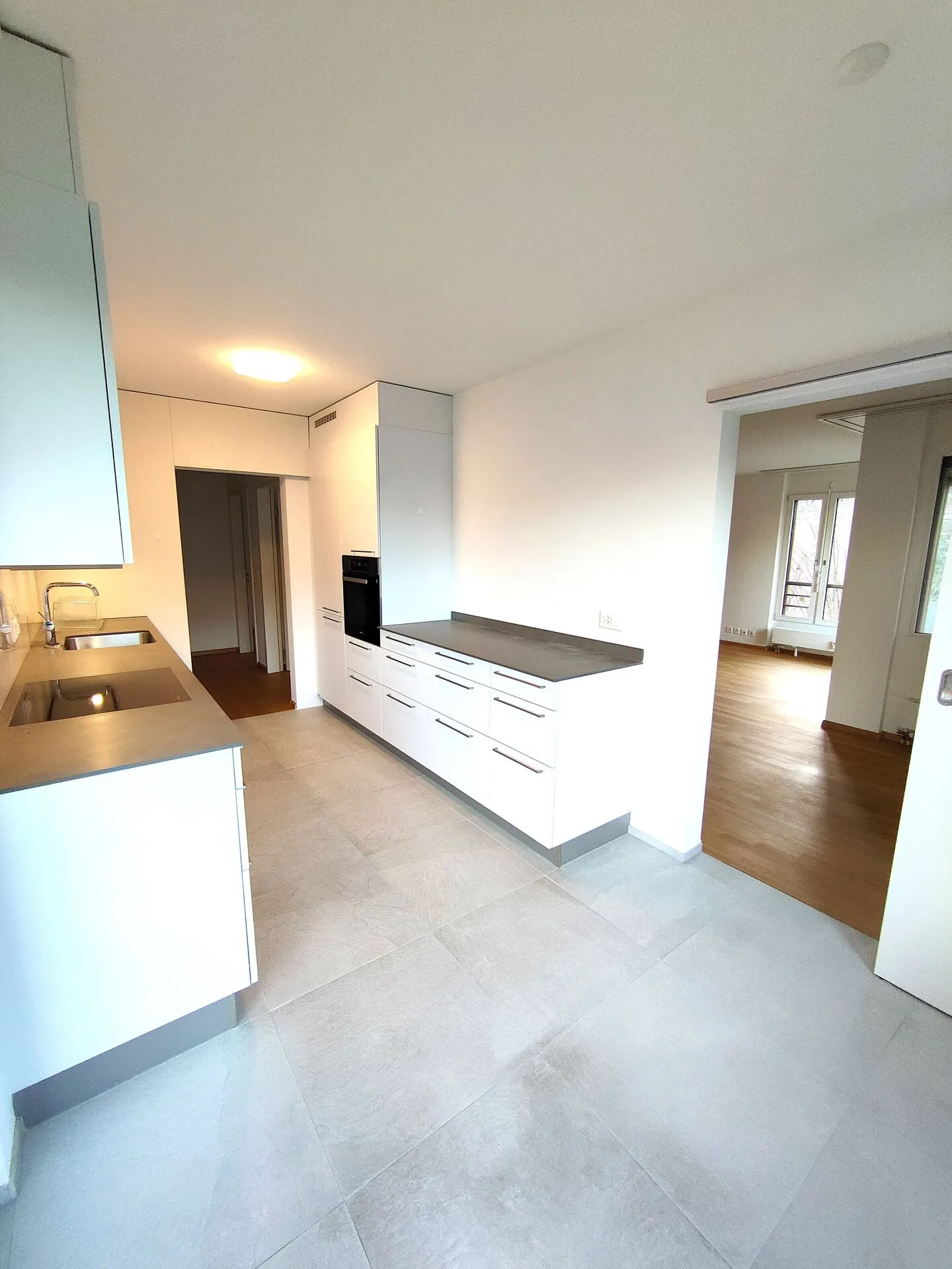 Grosse 4.5-Zimmerwohnung in Reinach - Photo 6 of 11