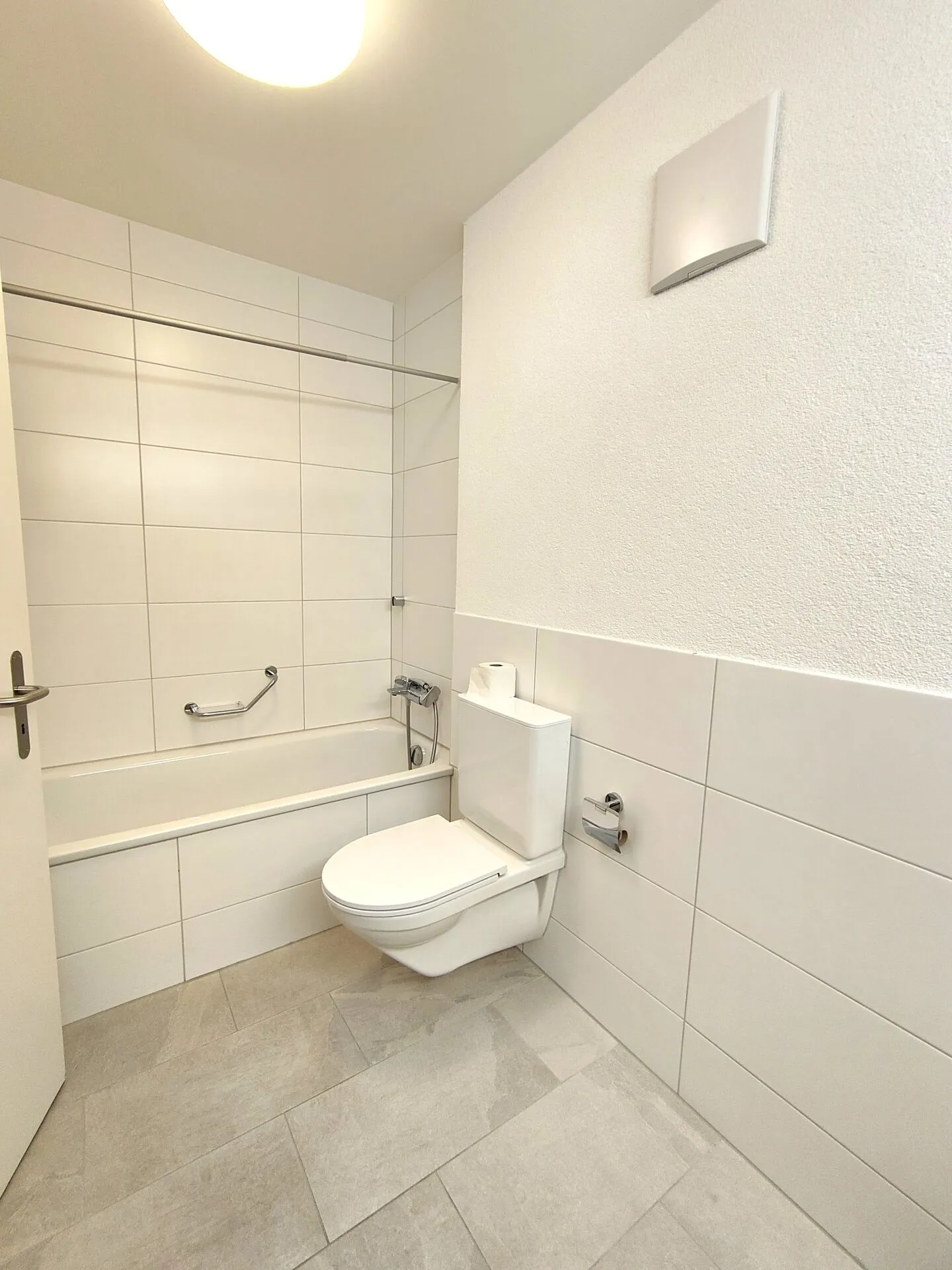 Grosse 4.5-Zimmerwohnung in Reinach - Photo 9 of 11