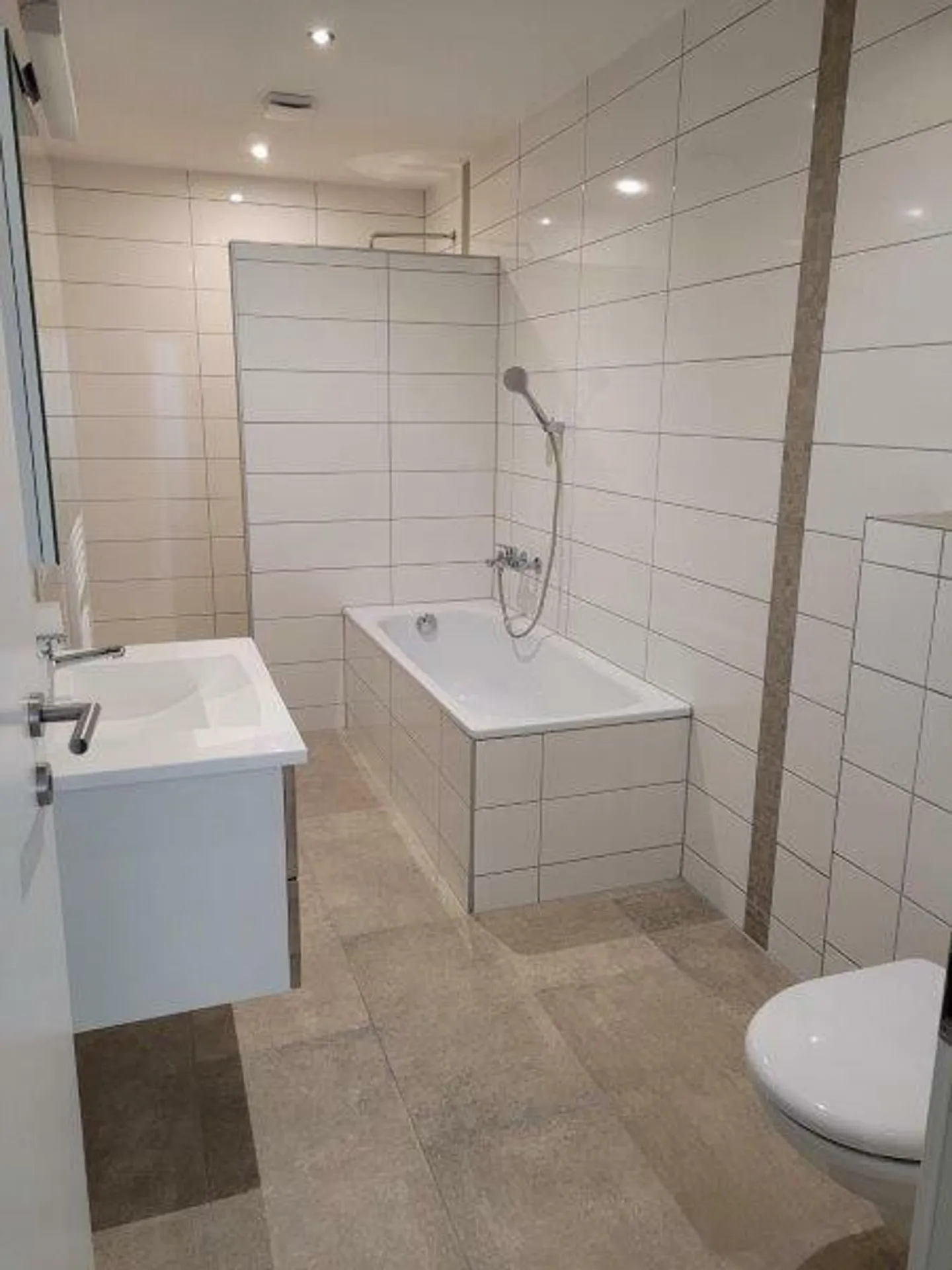 Edificio con 5 appartamenti completamente ristrutturati - Foto 4 di 14