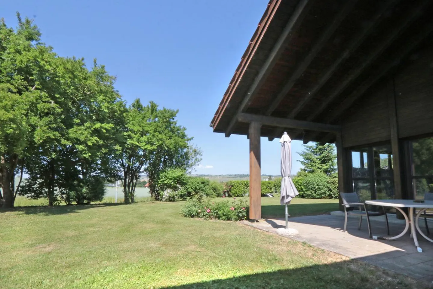 Family-friendly single-family home with large garden - Photo 8 of 26