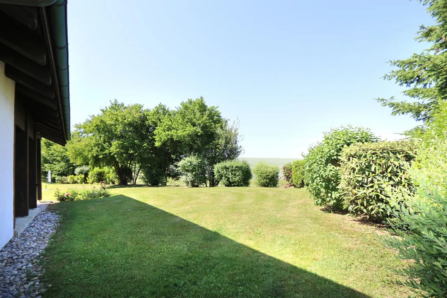 Family-friendly single-family home with large garden - Photo 10 of 26